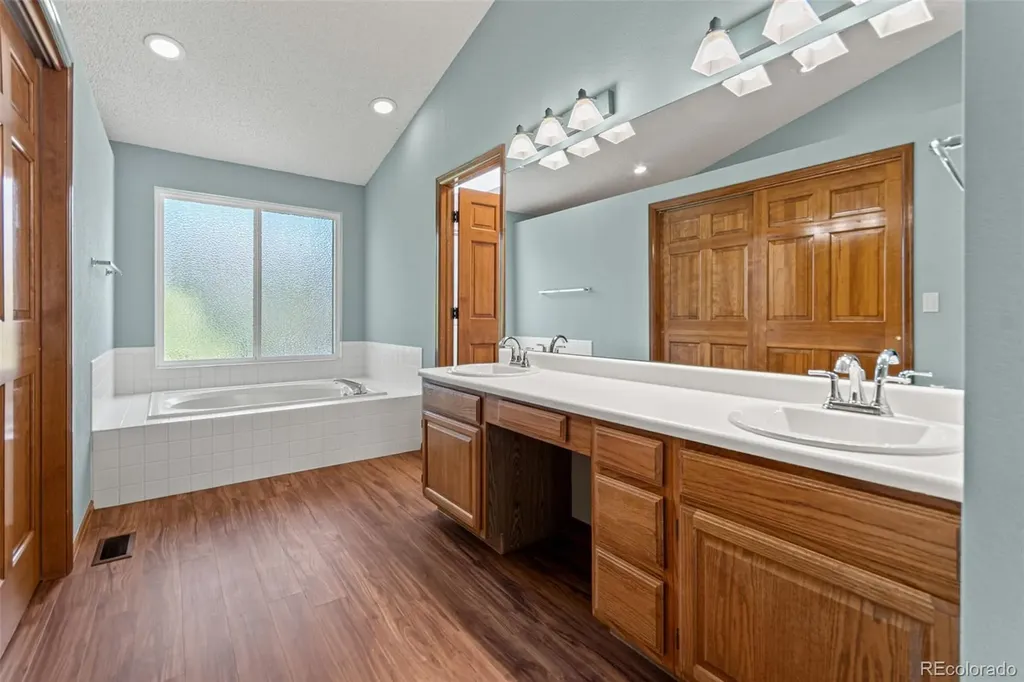 8156 W Clifton Avenue Littleton CO 80128