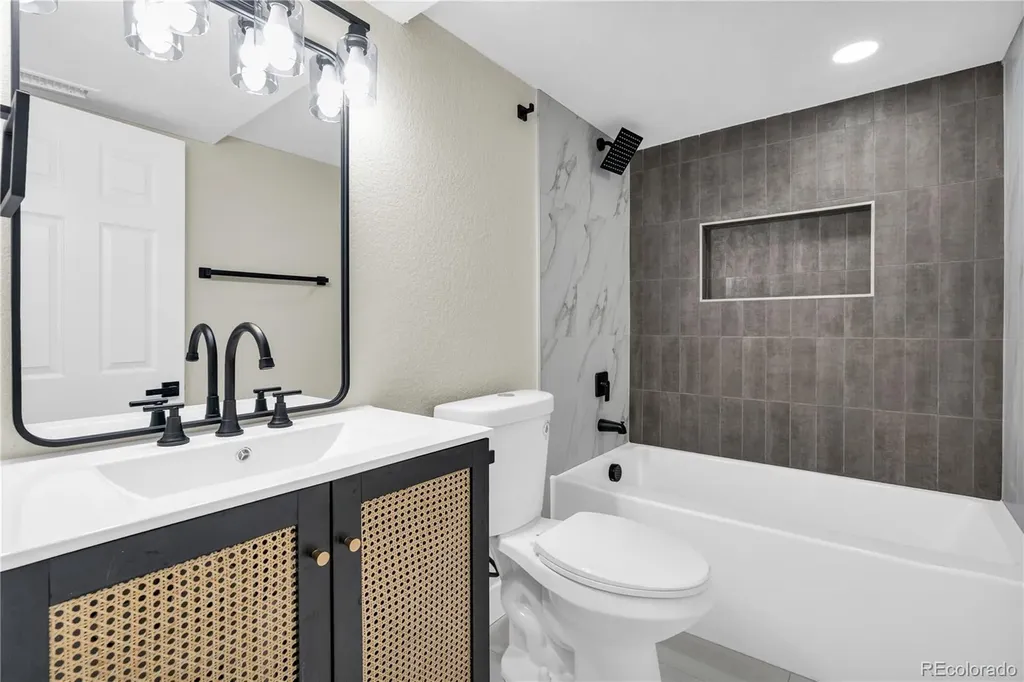18202 E Kent Place Aurora CO 80013