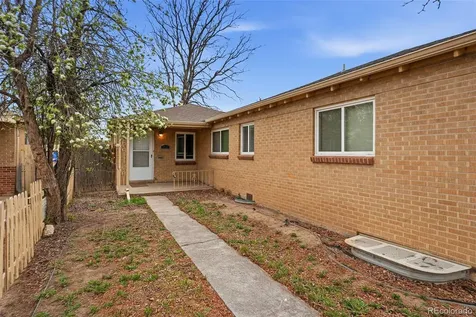 1717 Clinton Street Aurora CO 80010