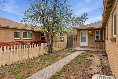 1717 Clinton Street Aurora CO 80010