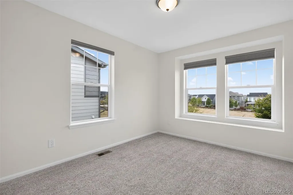 6050 N Netherland Court Aurora CO 80019