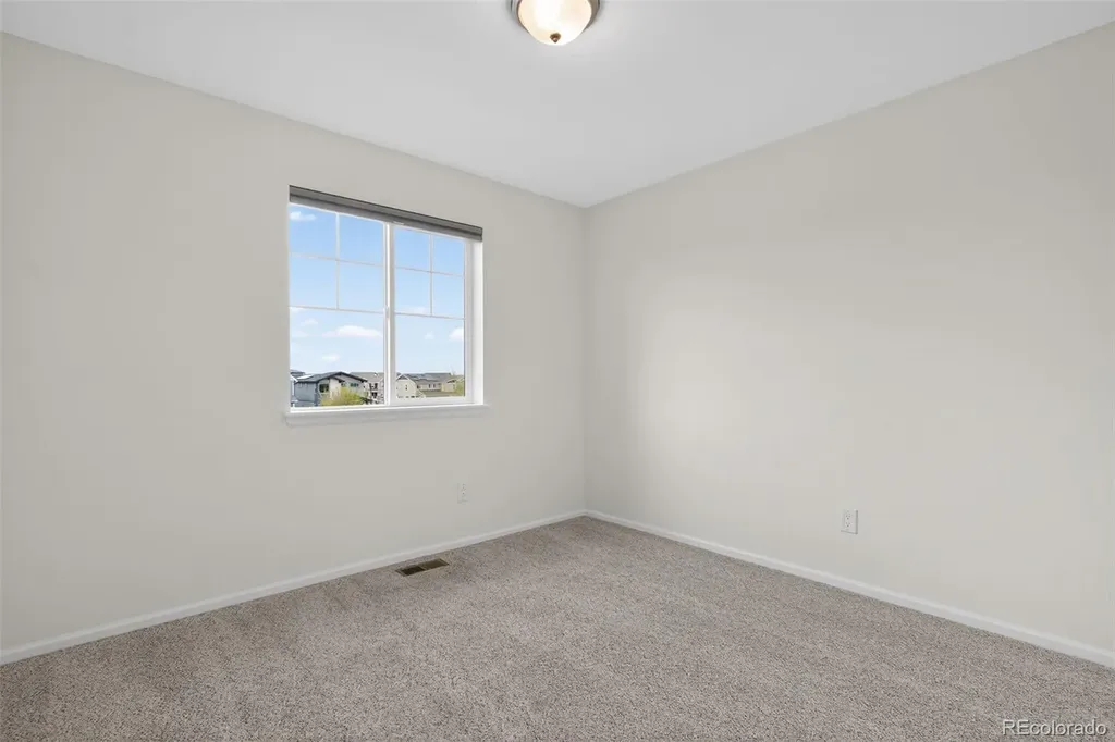 6050 N Netherland Court Aurora CO 80019