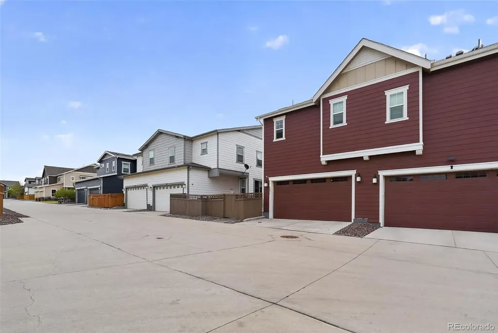 6050 N Netherland Court Aurora CO 80019