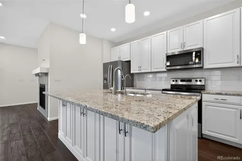 6050 N Netherland Court Aurora CO 80019