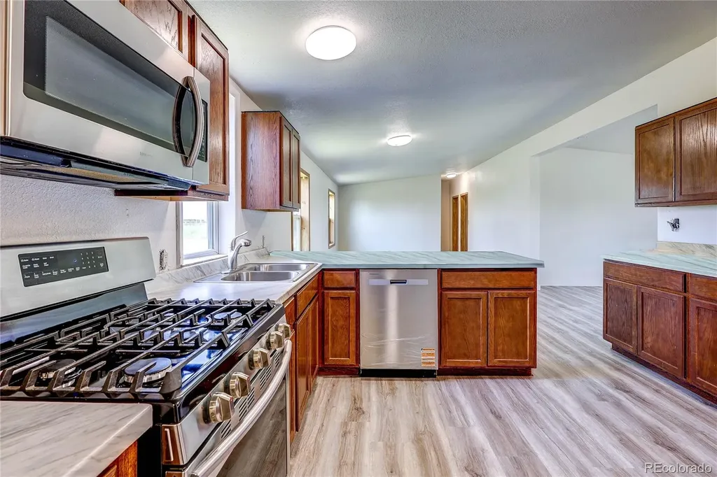 15923 County Road 25 Sterling CO 80751