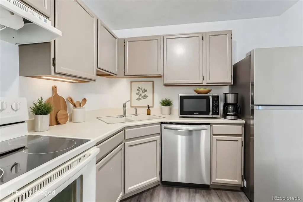 63 S Sable Boulevard Aurora CO 80012