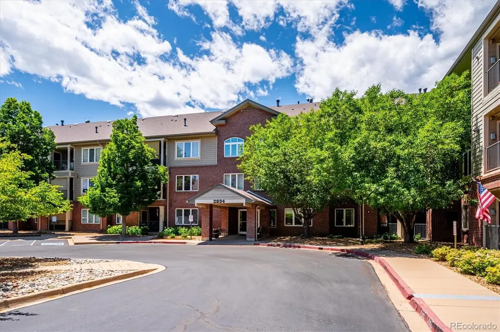 2894 W Riverwalk Circle Littleton CO 80123