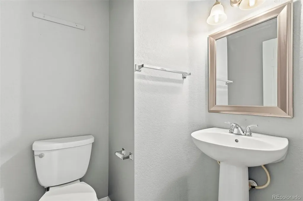 19174 E Wyoming Drive Aurora CO 80017