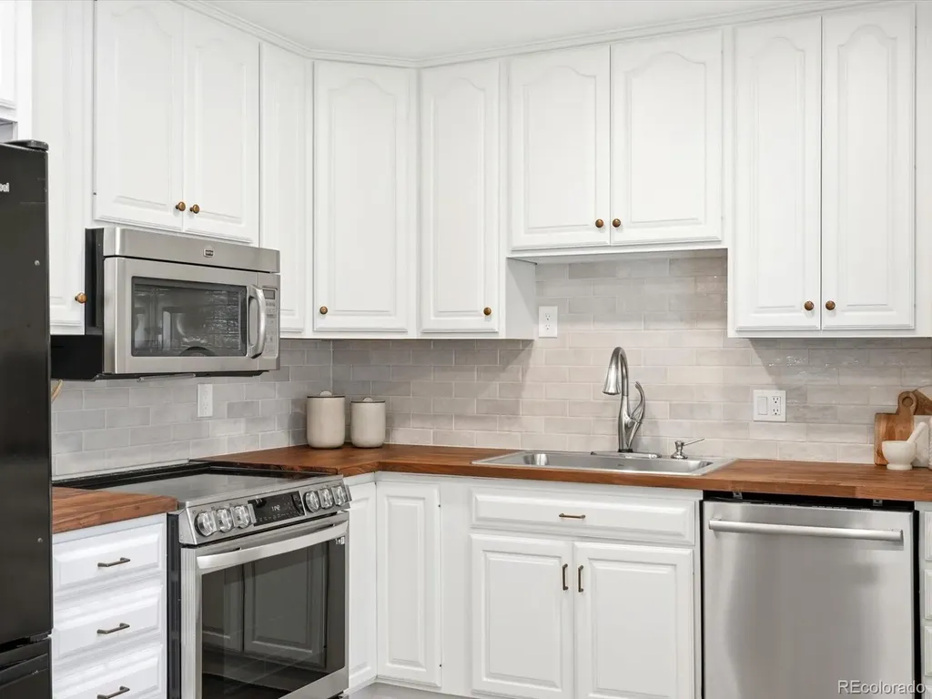6102 Jellison Way Arvada CO 80004