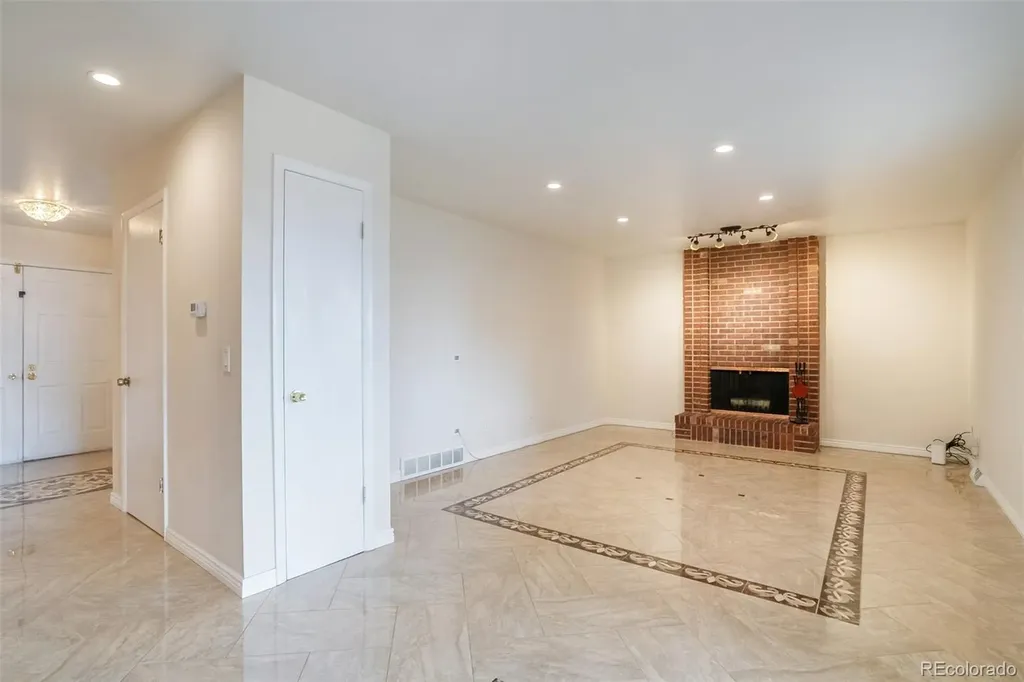 8654 E Eastman Avenue Denver CO 80231