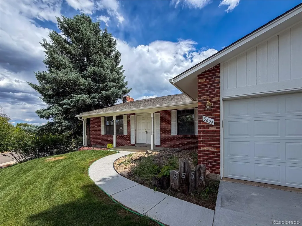 8654 E Eastman Avenue Denver CO 80231