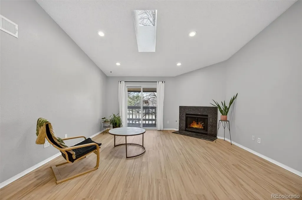 8225 Fairmount Drive Denver CO 80247