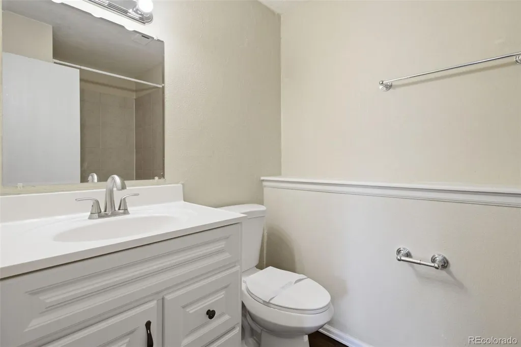 9525 W David Avenue Littleton CO 80128