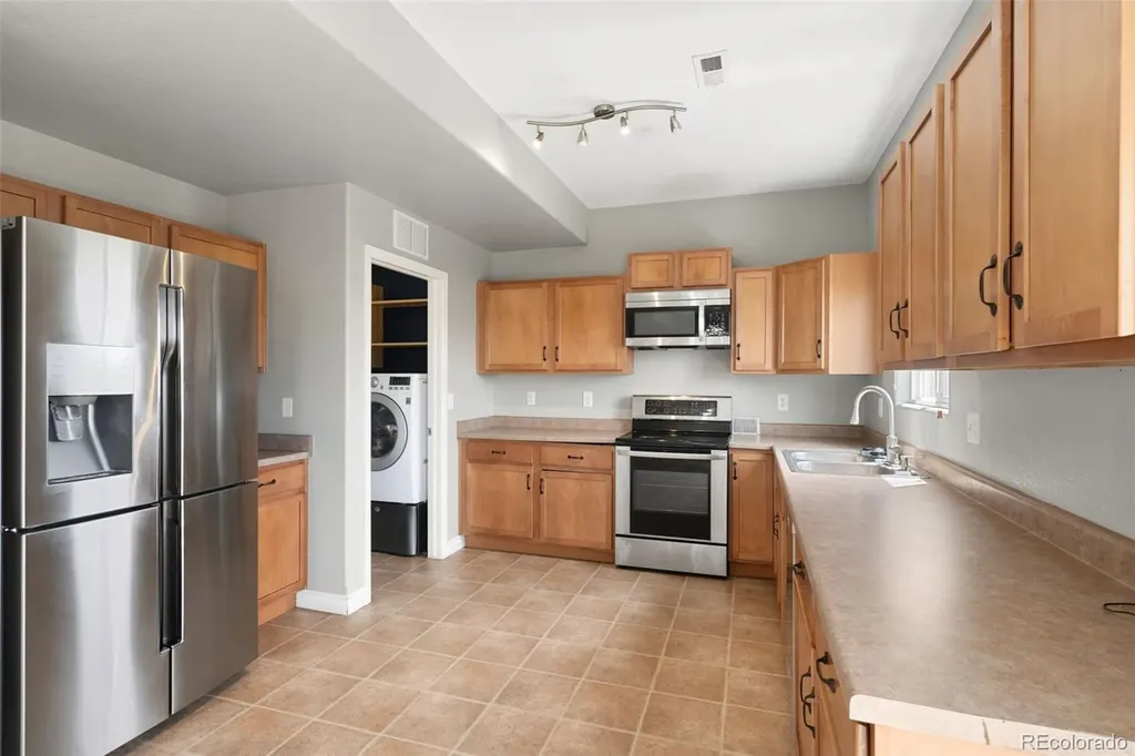 3802 Tahoe Forest Lane Colorado Springs CO 80925