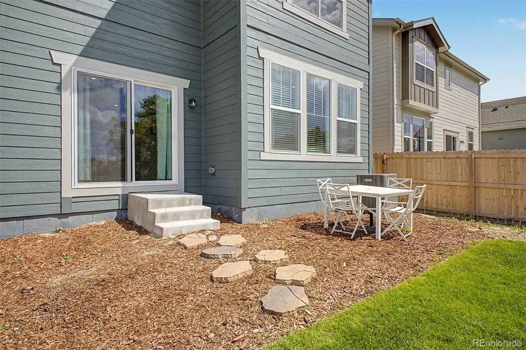 241 Paloma Way Elizabeth CO 80107