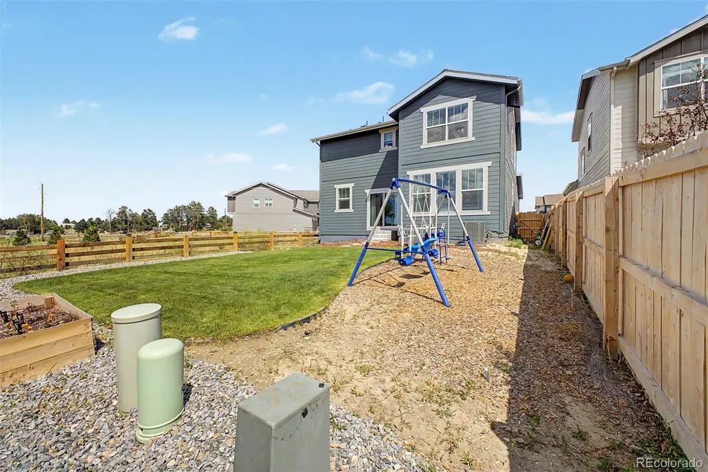 241 Paloma Way Elizabeth CO 80107
