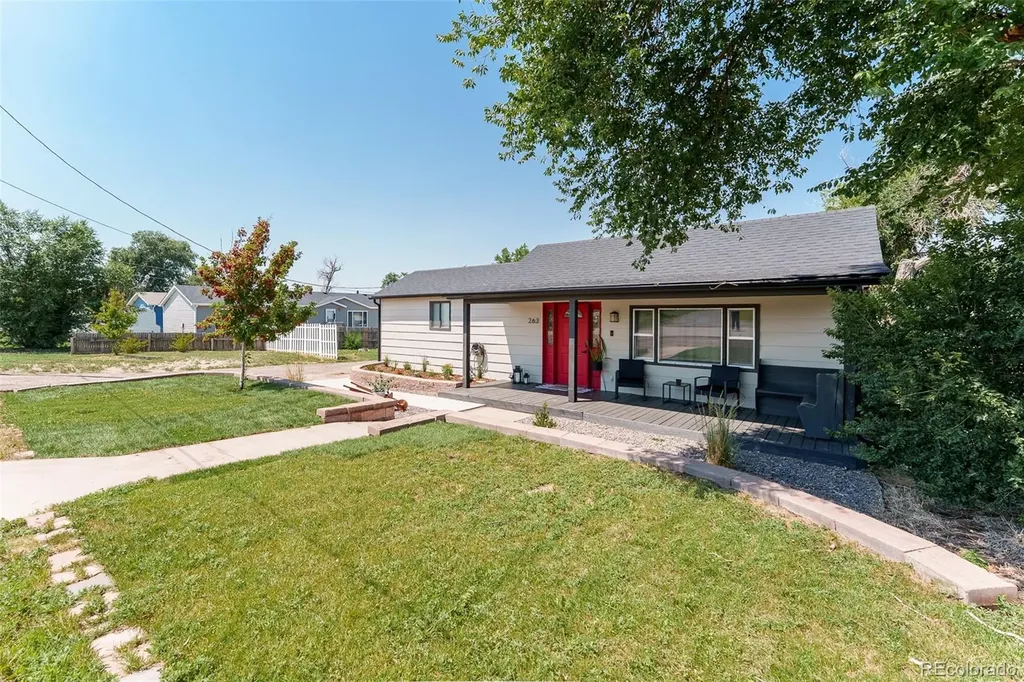 263 S Fetzer Street Byers CO 80103
