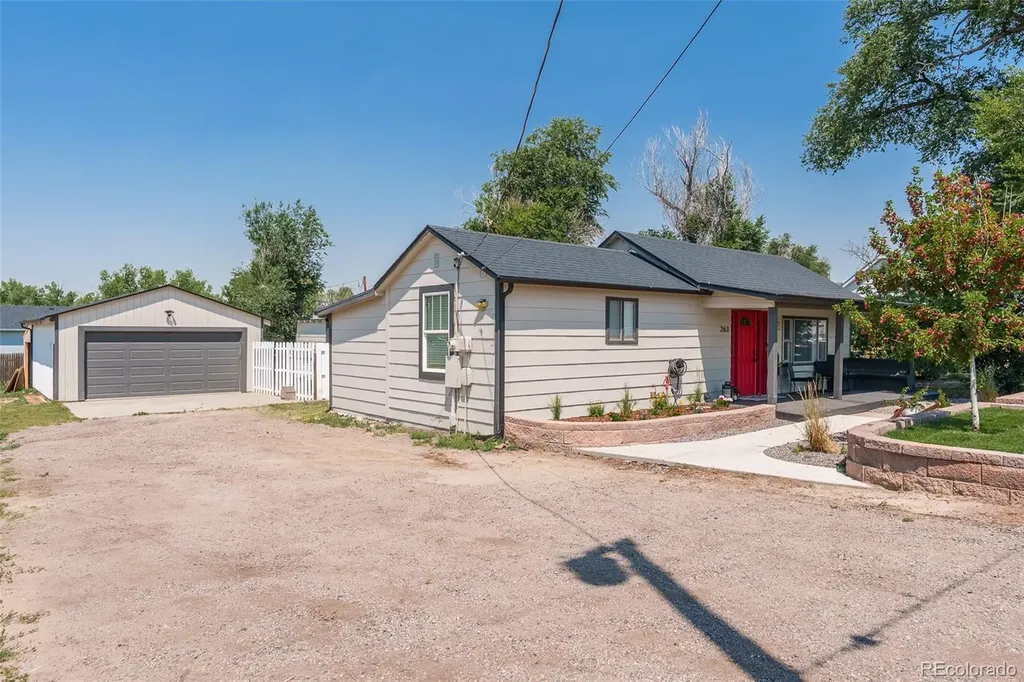 263 S Fetzer Street Byers CO 80103