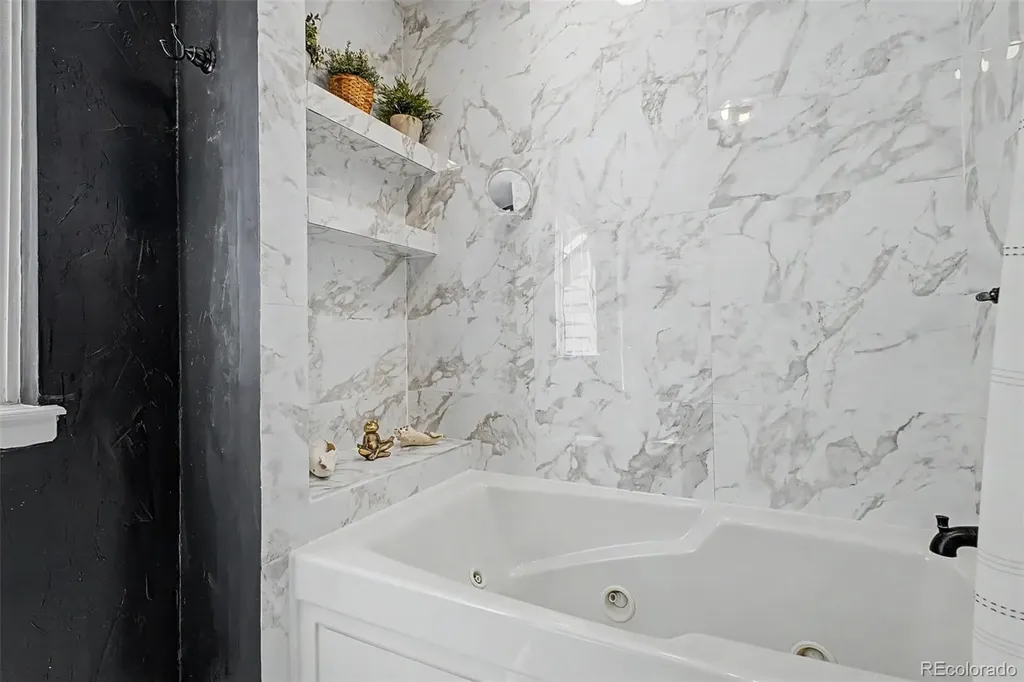 1955 S Xanadu Way Aurora CO 80014