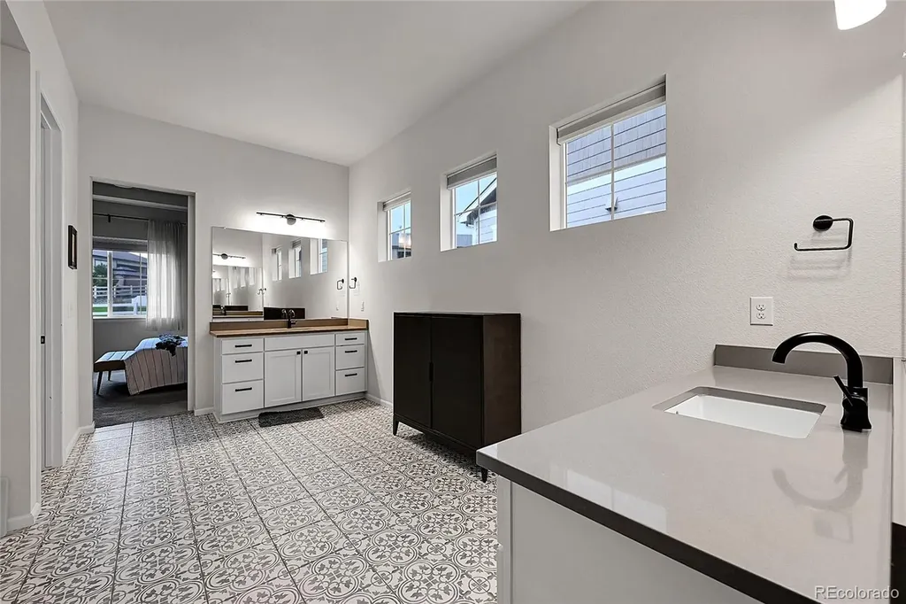 5018 Silverhare Court Castle Rock CO 80104