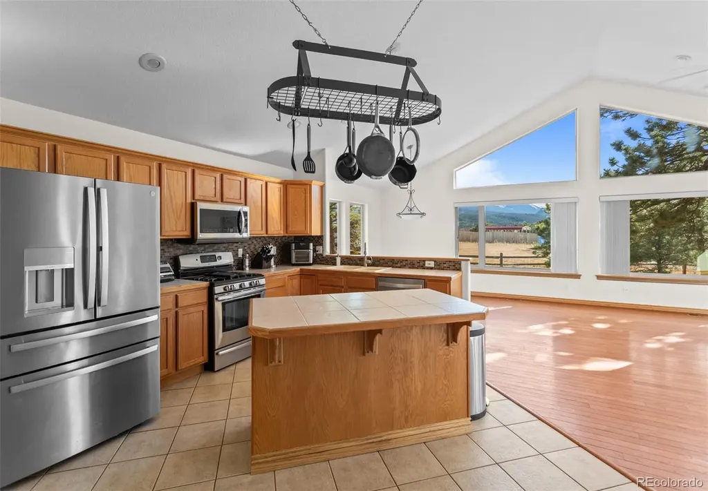 162 Ridge Top Drive Divide CO 80814