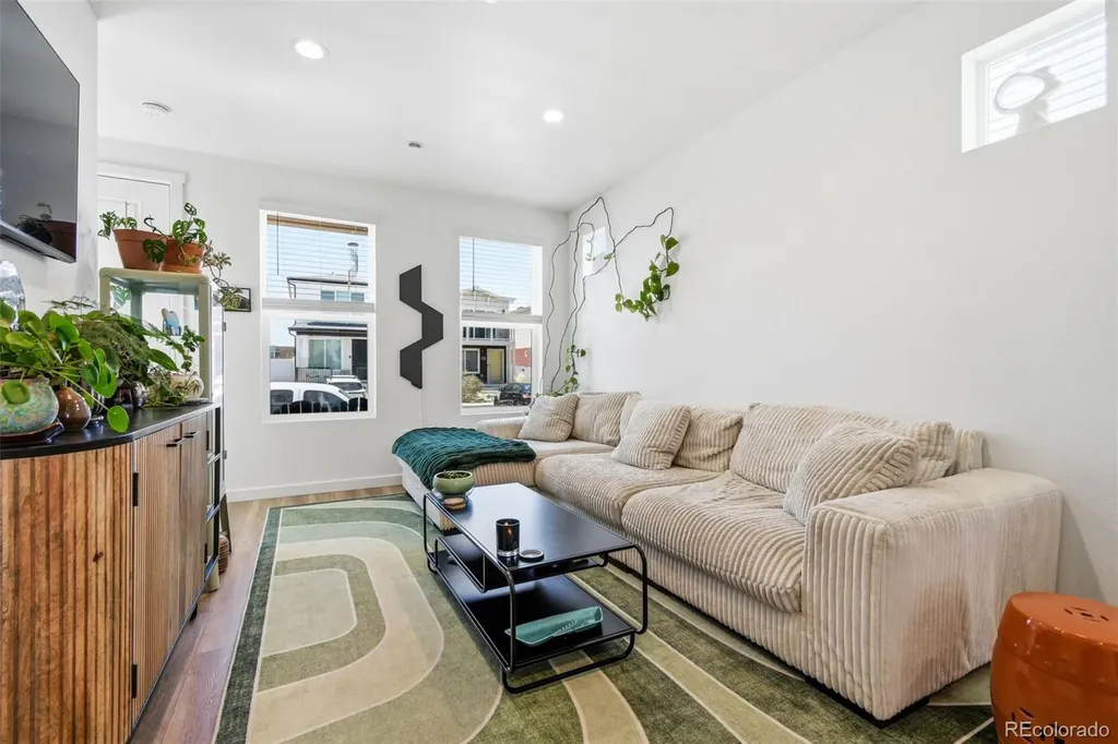 5026 N Walden Way Denver CO 80249