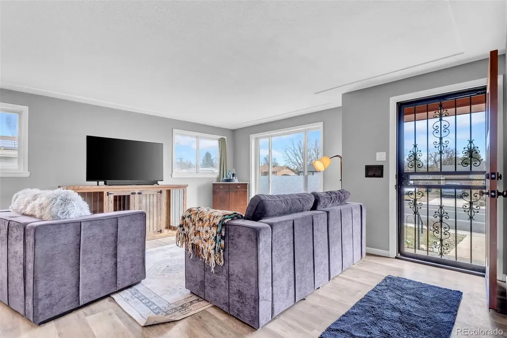 6115 Garrison Street Arvada CO 80004