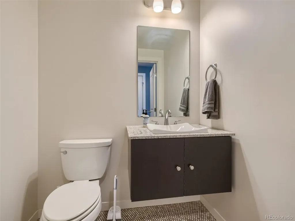 2001 Lincoln Street Denver CO 80202