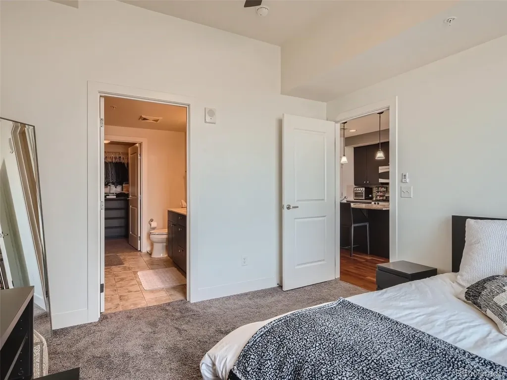 2001 Lincoln Street Denver CO 80202