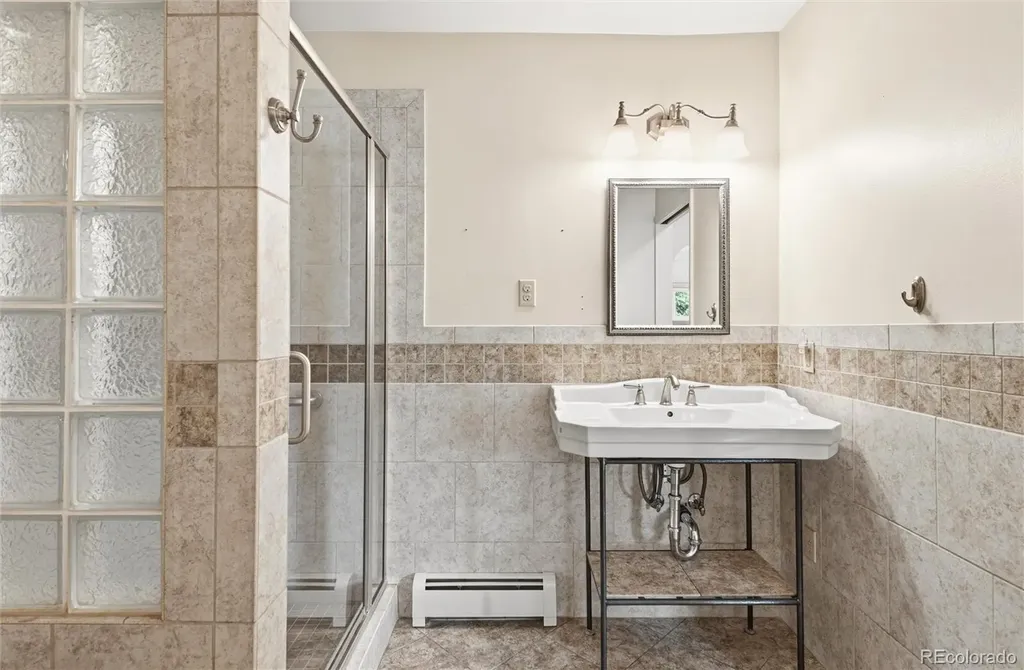 4447 S Acoma Street Englewood CO 80110