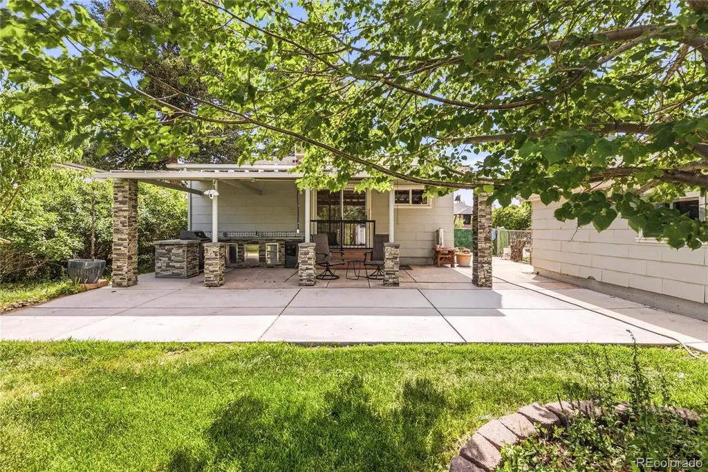 4447 S Acoma Street Englewood CO 80110