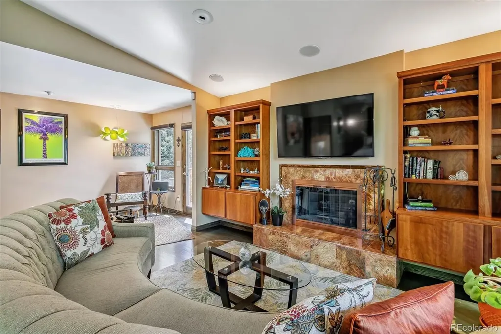 9041 E Jewell Circle Denver CO 80231