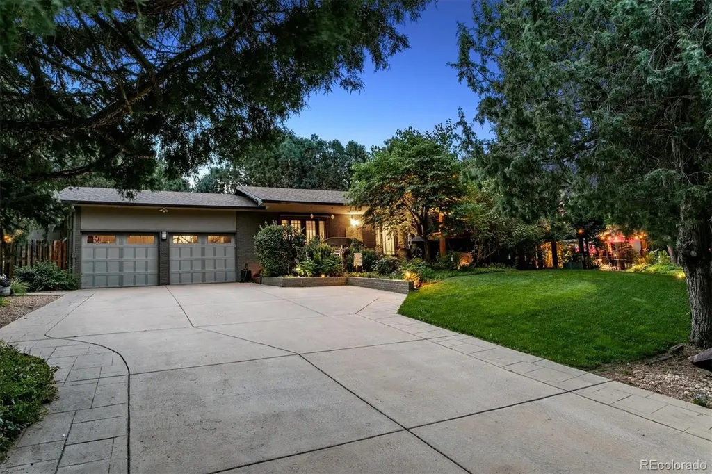 9041 E Jewell Circle Denver CO 80231