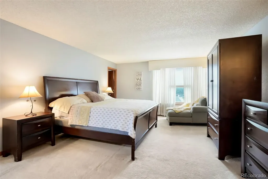 5200 S Memphis Court Aurora CO 80015