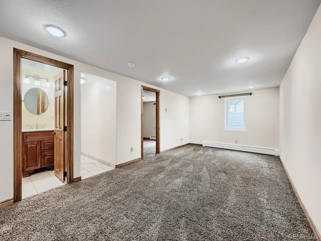 12875 Hillcrest Drive Longmont CO 80504