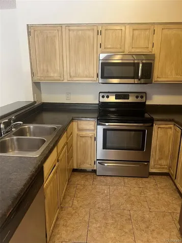 4480 S Pitkin Street Aurora CO 80015