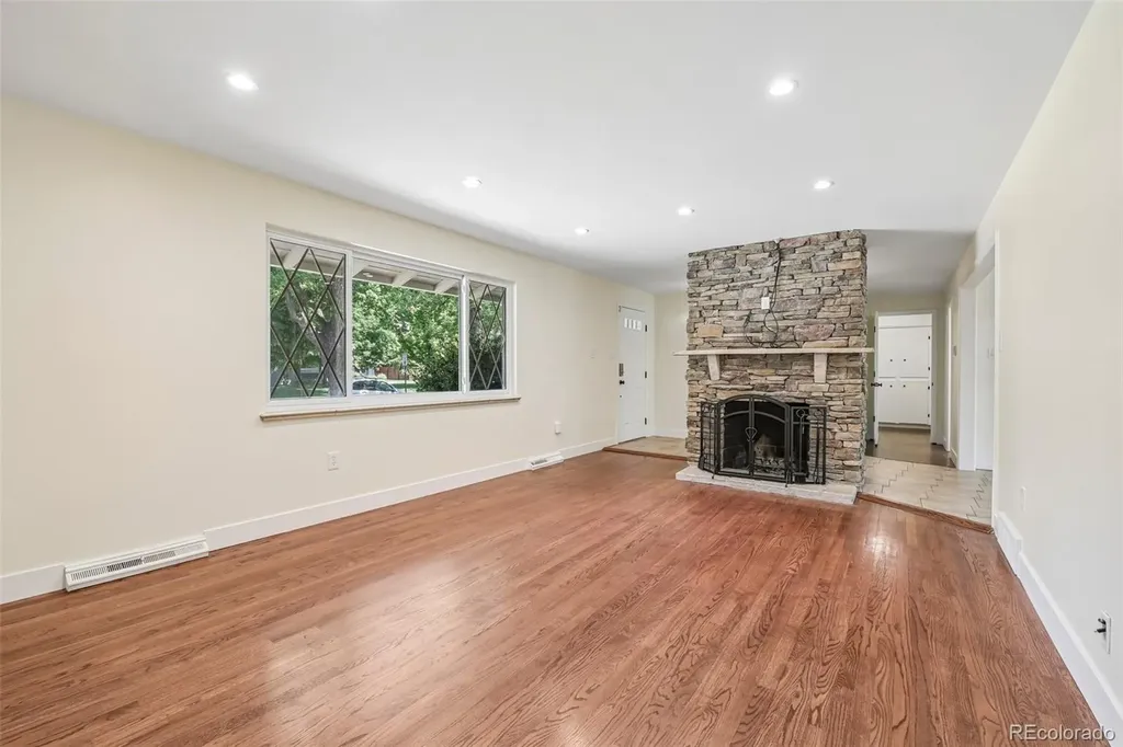 395 S Olive Way Denver CO 80224