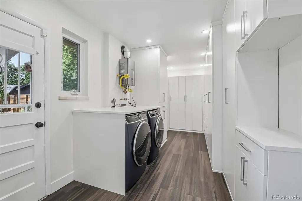 395 S Olive Way Denver CO 80224