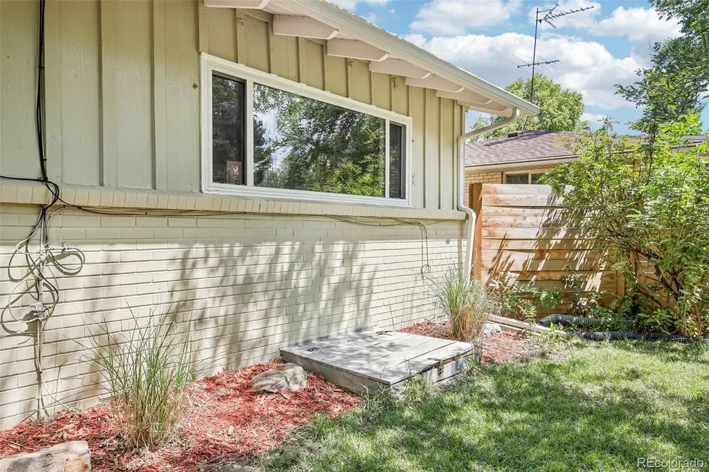 395 S Olive Way Denver CO 80224