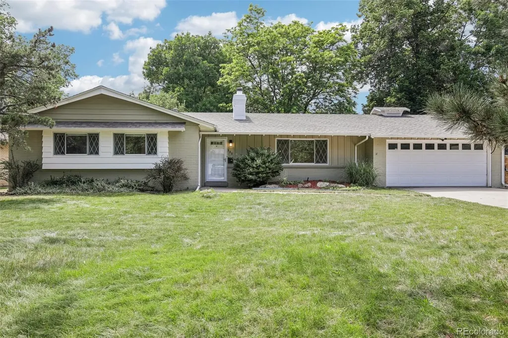 395 S Olive Way Denver CO 80224
