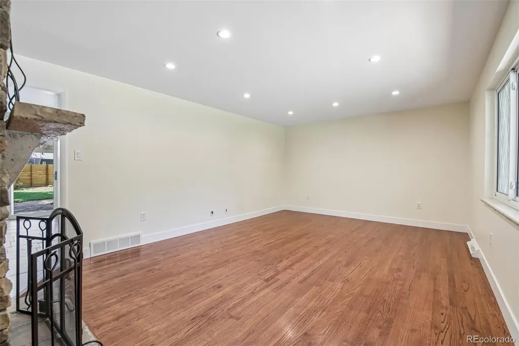 395 S Olive Way Denver CO 80224
