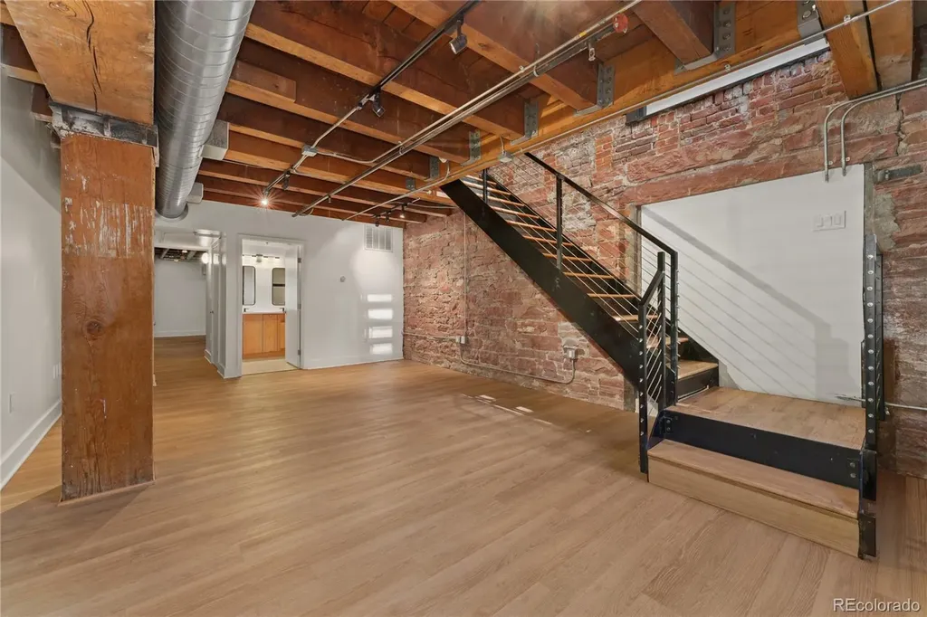 2960 Inca Street Denver CO 80202