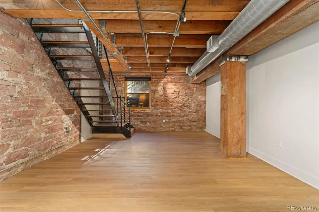 2960 Inca Street Denver CO 80202