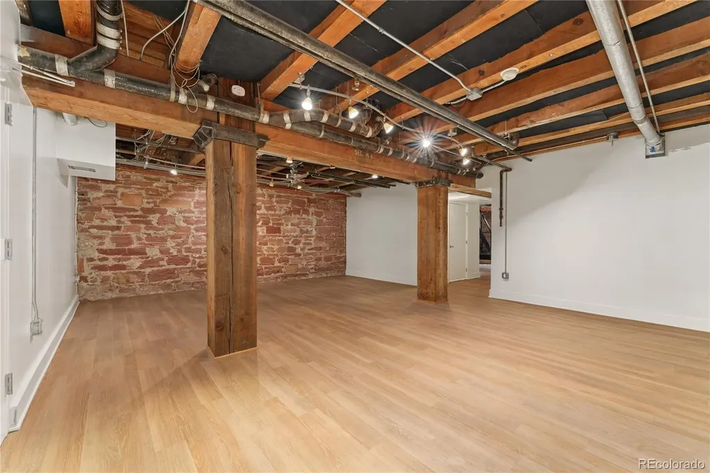 2960 Inca Street Denver CO 80202