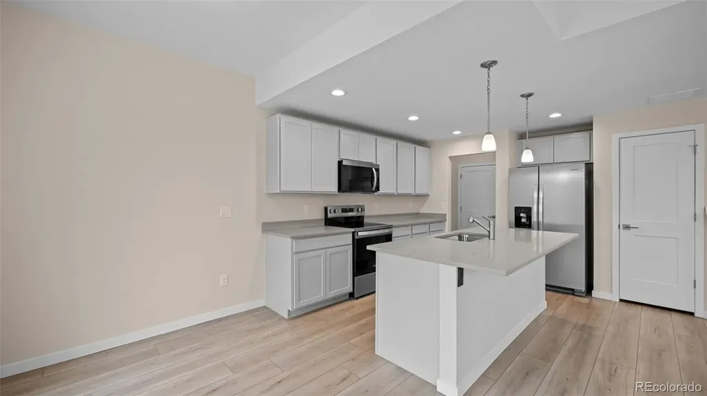 1952 Dawkins View Colorado Springs CO 80910