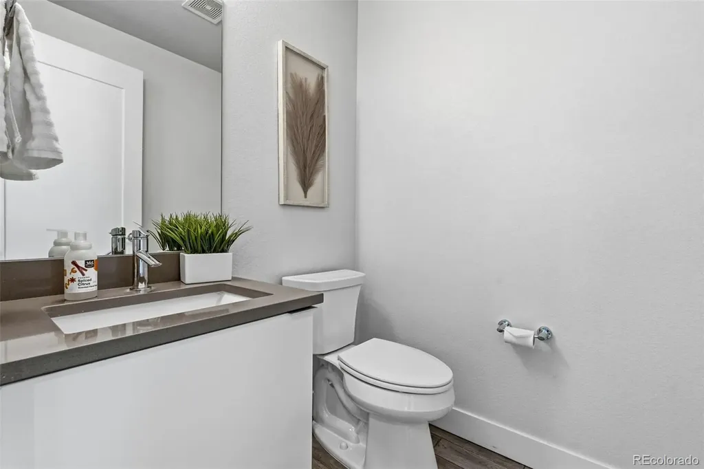 163 S Harrison Street Denver CO 80209