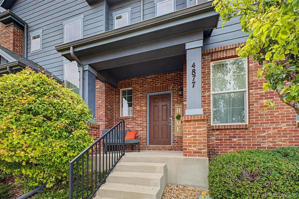 4877 S Algonquian Way Aurora CO 80016