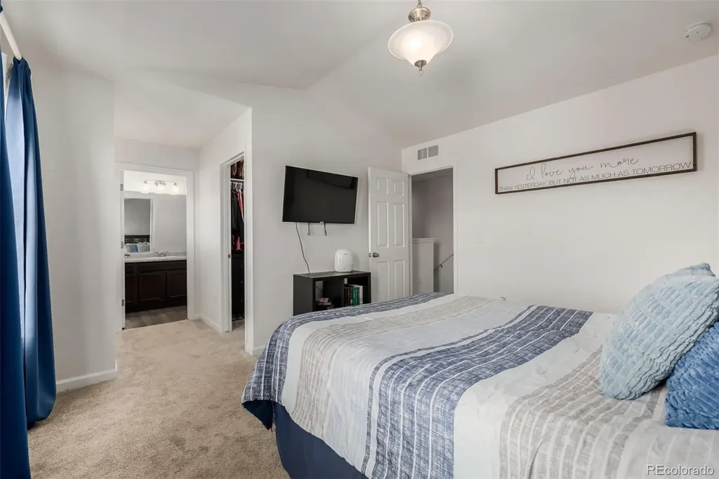 4877 S Algonquian Way Aurora CO 80016