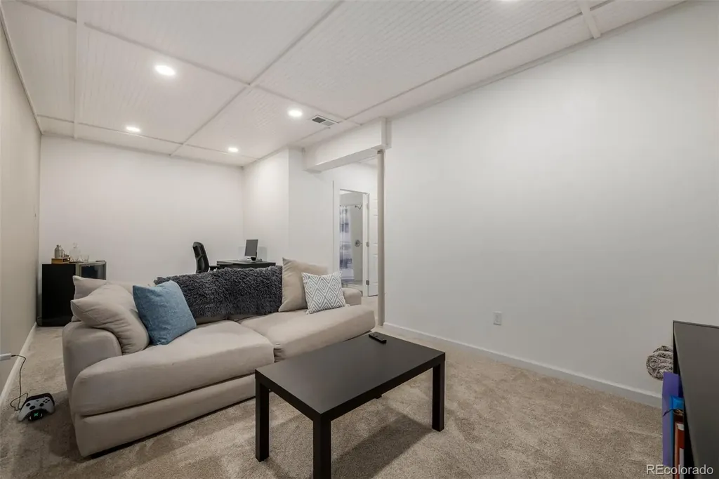 4877 S Algonquian Way Aurora CO 80016