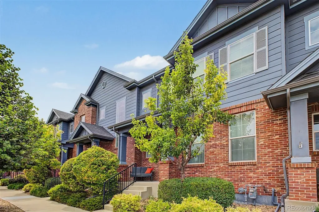 4877 S Algonquian Way Aurora CO 80016